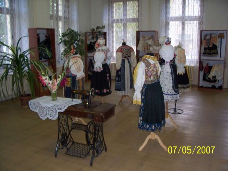 muzeum-lidovych-kroju-knezeves-z-cech-moravy-slezska-a-slovenska